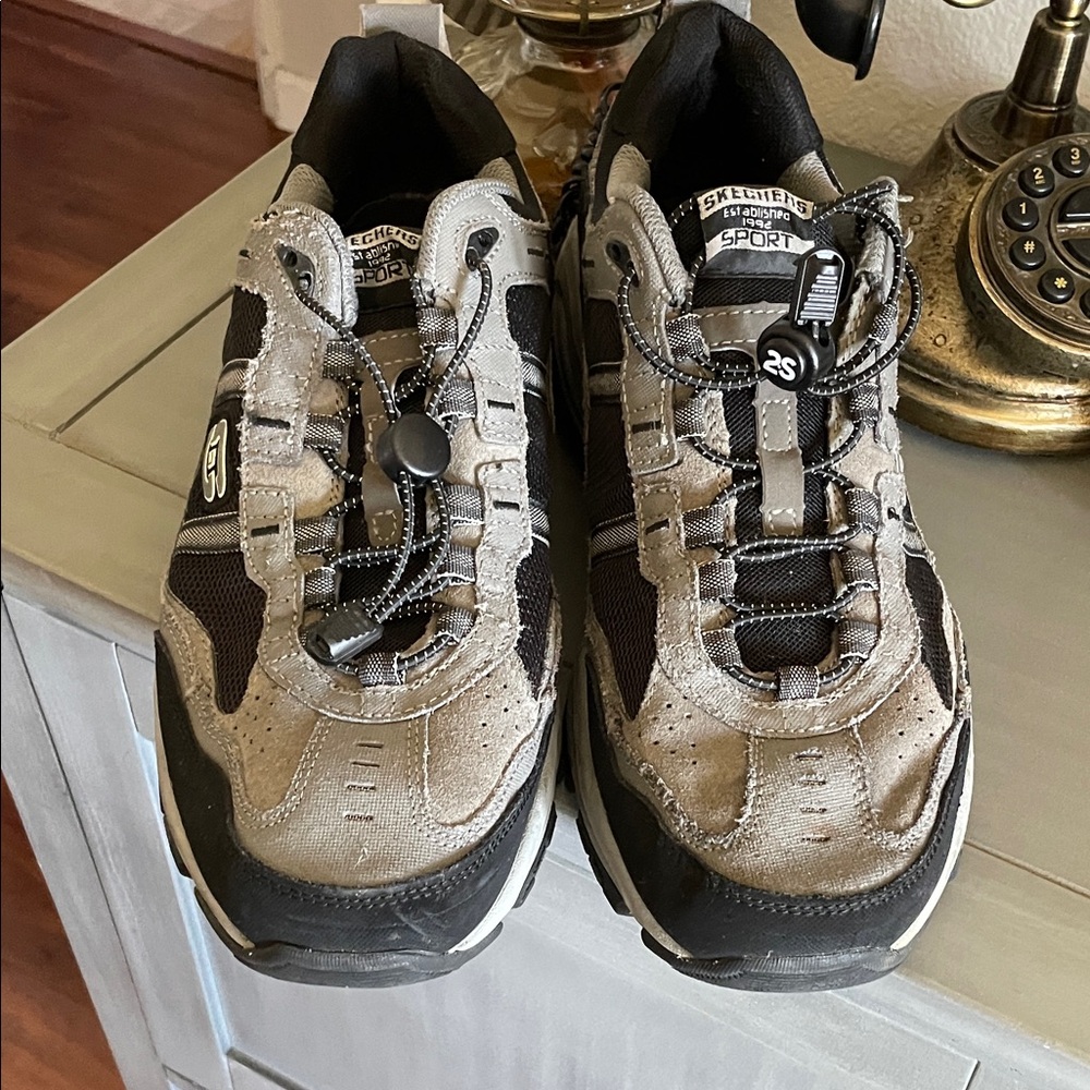 Skechers Sport Men Memory Foam Sneaker. Grey/Black - Picture 1 of 9